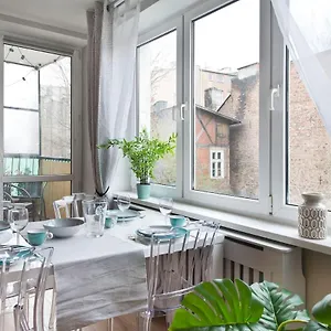 Hip In Vibrant Centrally Located In Old Town Apartament Gdańsk