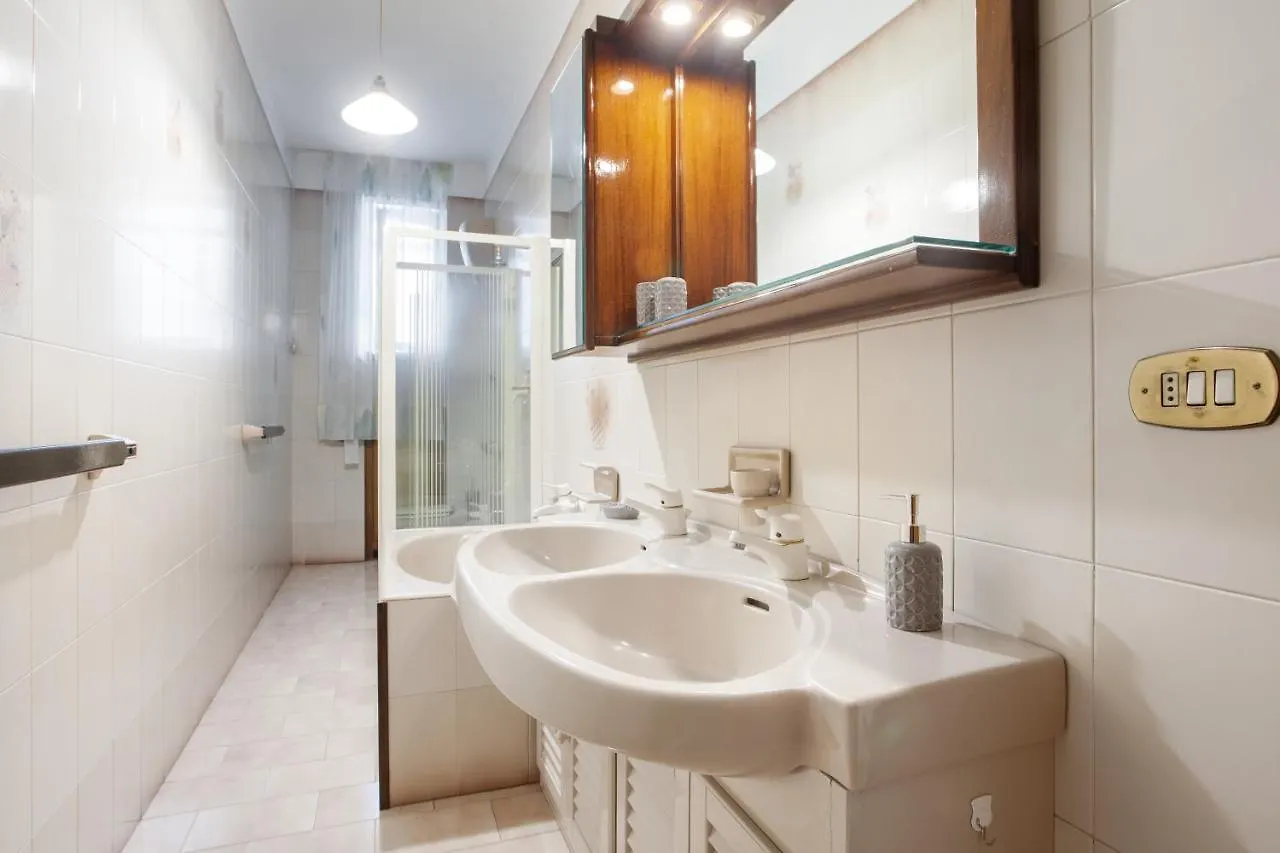 Apartment Pane & Pomodoro Beach Roomy Flat Bari Italy